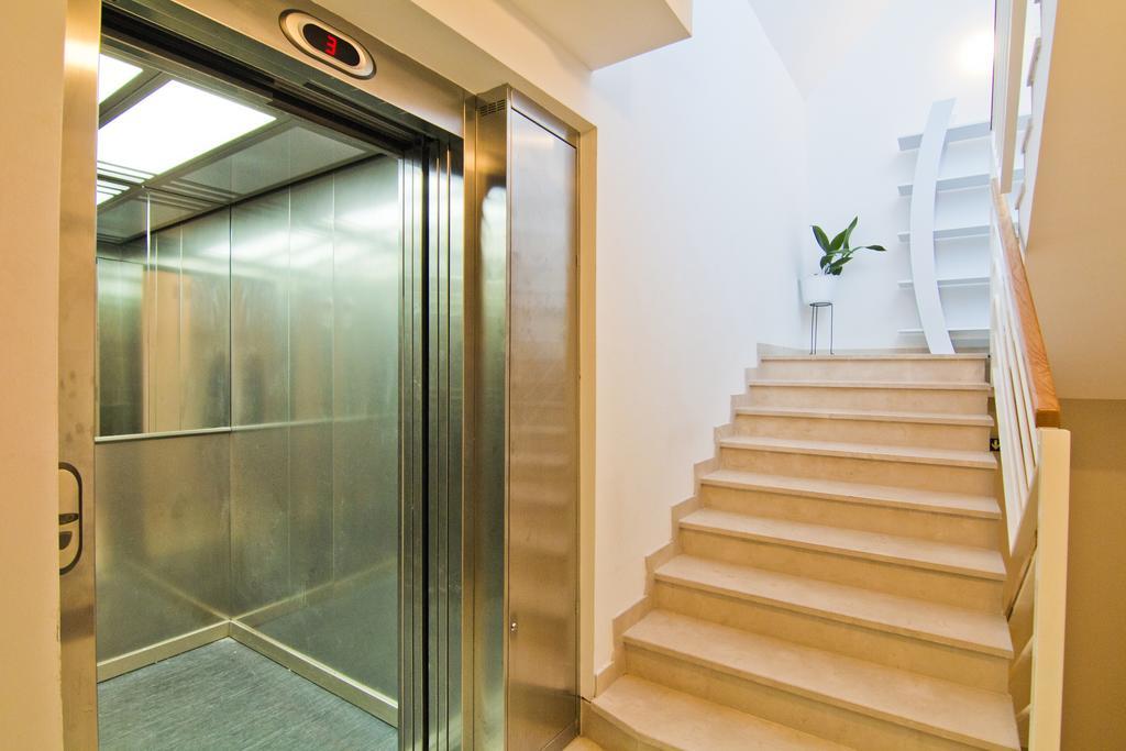 Laura Lux Suites Сплит Экстерьер фото