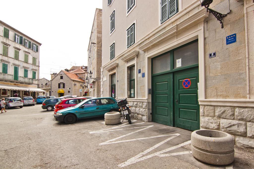 Laura Lux Suites Сплит Экстерьер фото